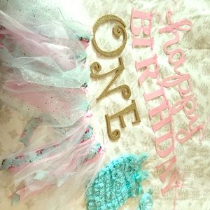 Baby Girl’s First Birthday Decorations and Outfit